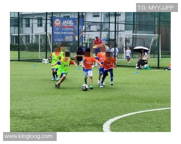 与足球明星偶遇的奇妙瞬间分享与感悟 与足球明星偶遇的奇妙瞬间分享与感悟